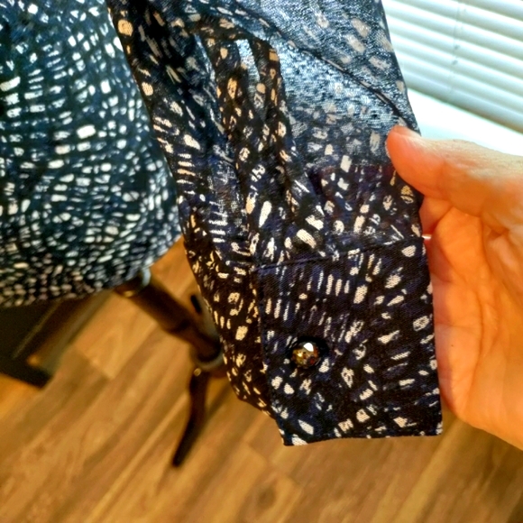 NWT Semi-Sheer Blouse by Alfani. The Long Sleeves are Sheer. Size XL - Picture 8 of 13